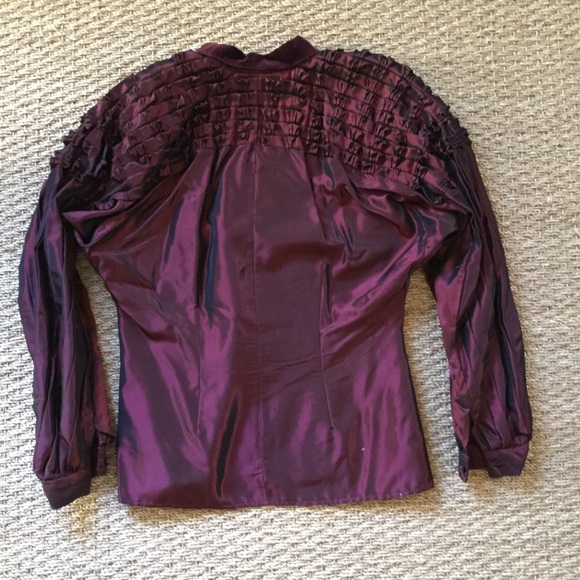 BBR Holiday Taffeta Blouse w/ruffle detail & velvet collar - Picture 2 of 6